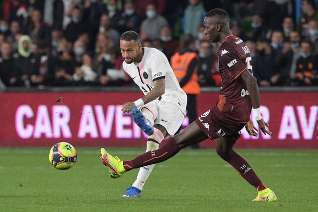 CBA常规赛：山西主场大胜南京 季后赛首轮对阵青岛